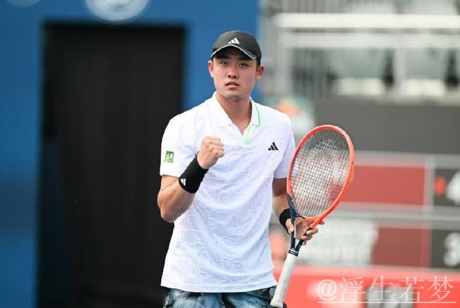 梅德韦杰夫击败吴易昺
